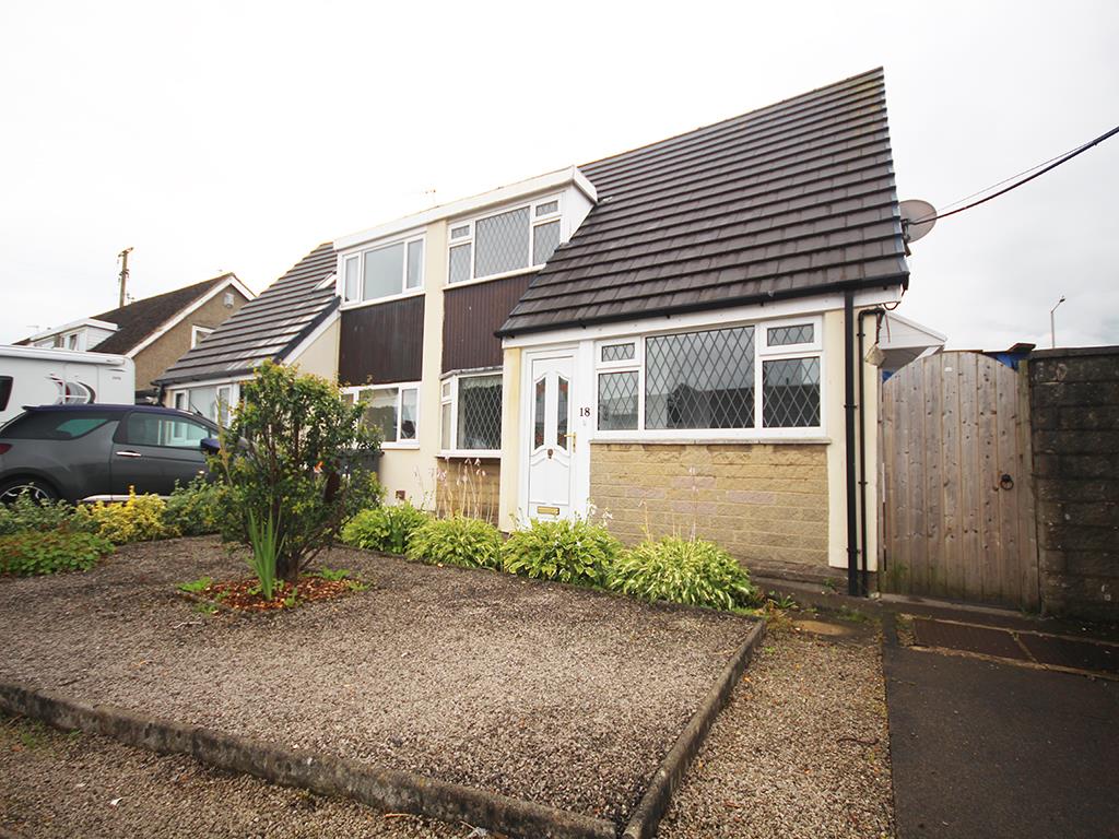 3 bedroom semi-detached house To Let in Barnoldswick - Main Image
